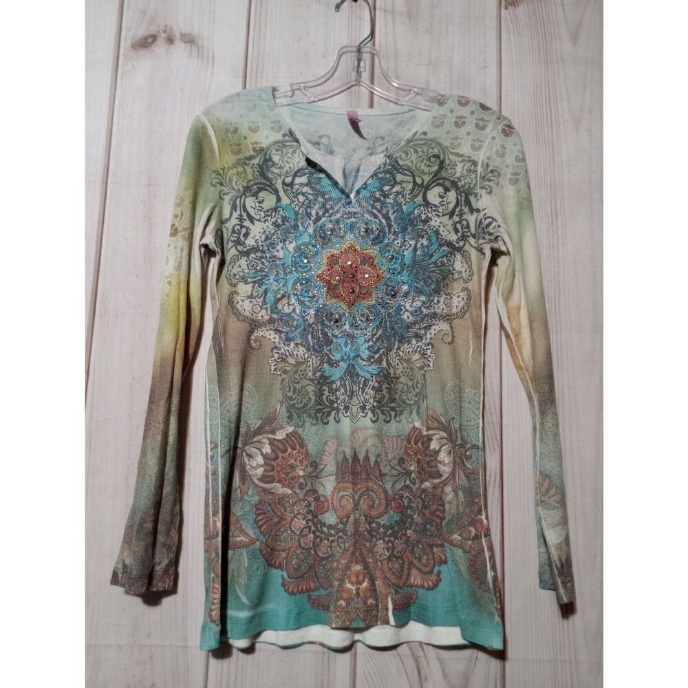 Kiara Shirt Ladies Small Green Long Sleeve V-Neck Boho Y2K Studded